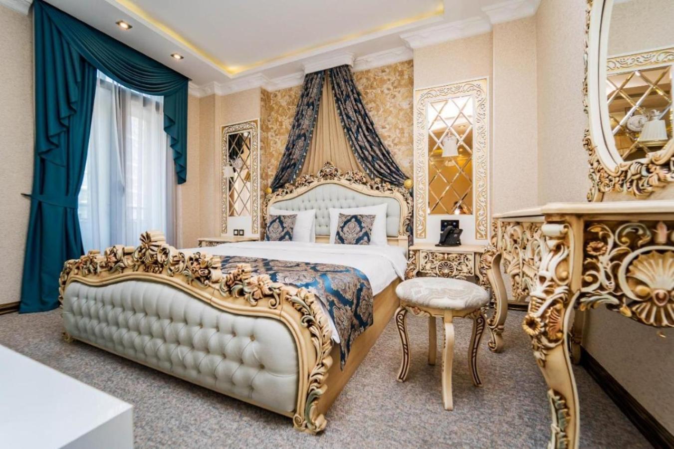 Aqua Hotel Тбилиси Екстериор снимка