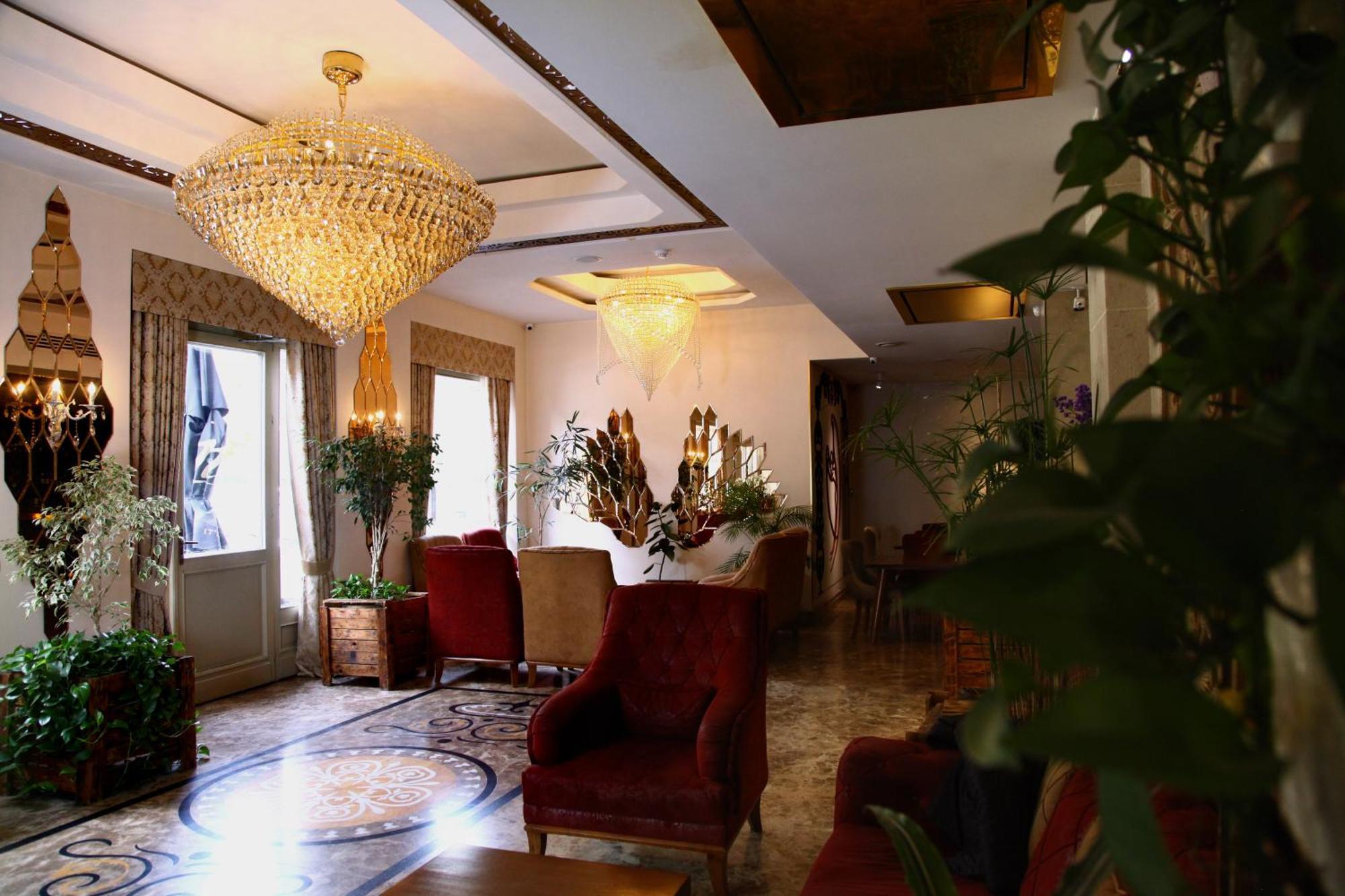 Aqua Hotel Тбилиси Екстериор снимка