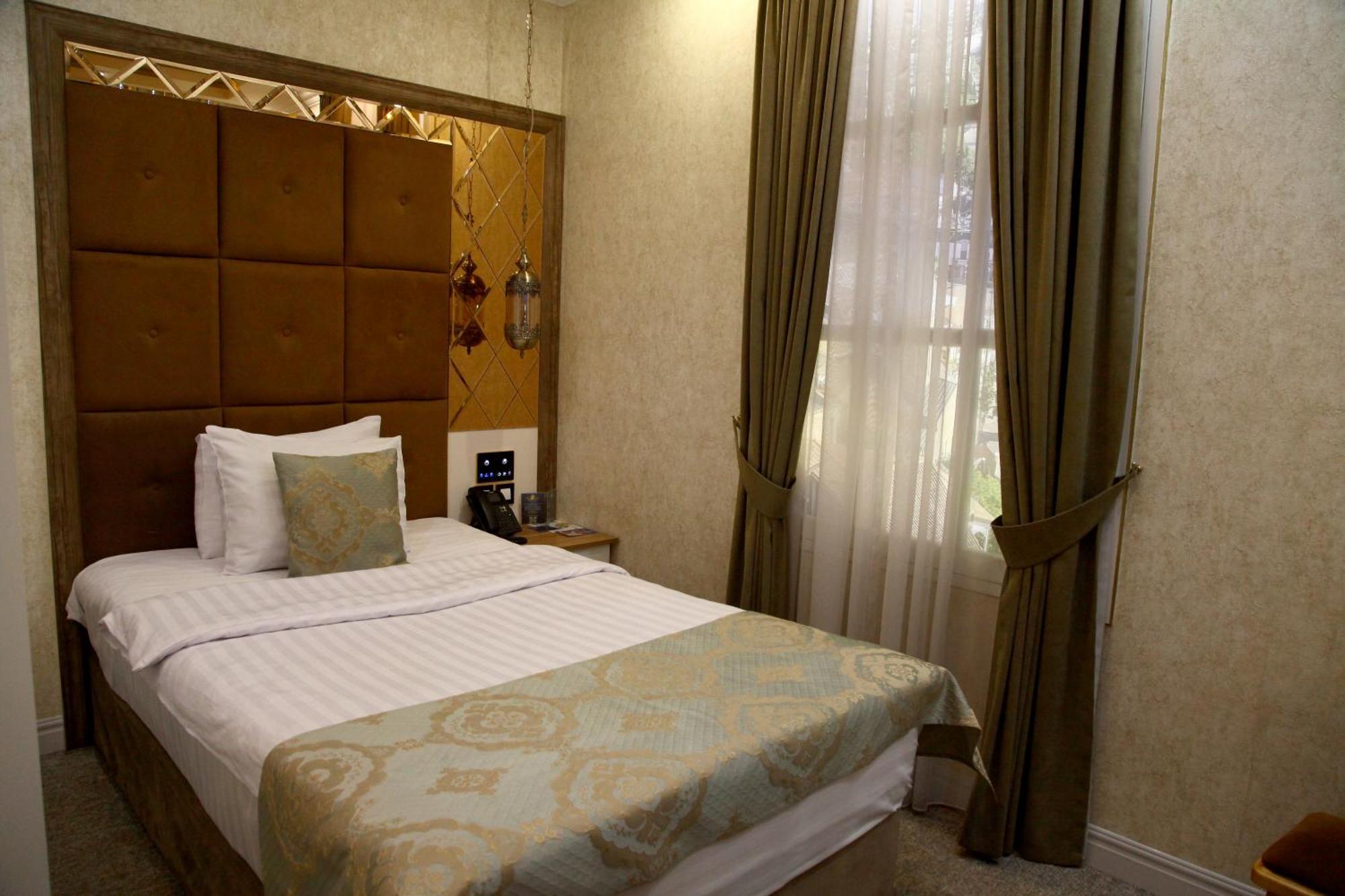 Aqua Hotel Тбилиси Екстериор снимка