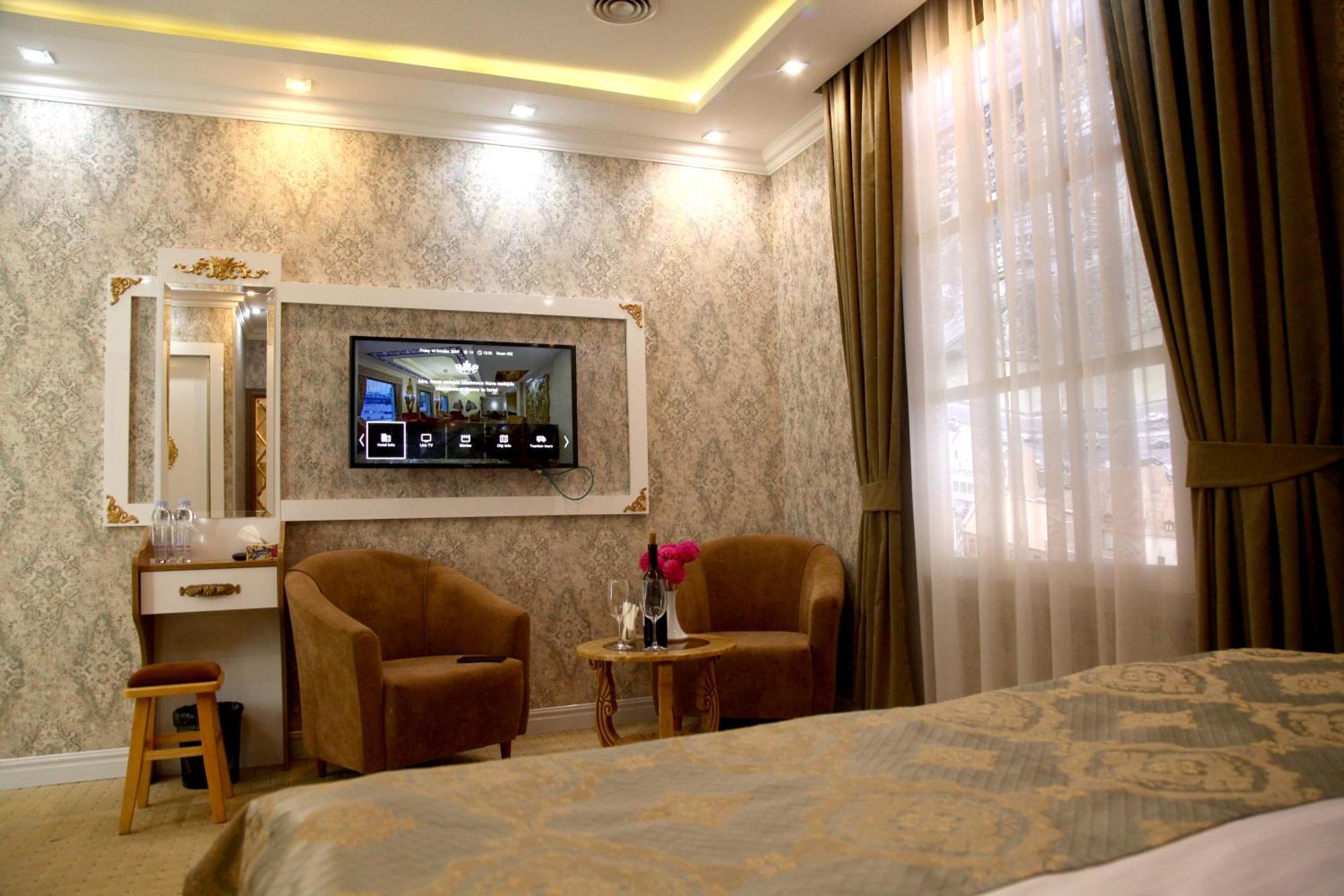 Aqua Hotel Тбилиси Екстериор снимка