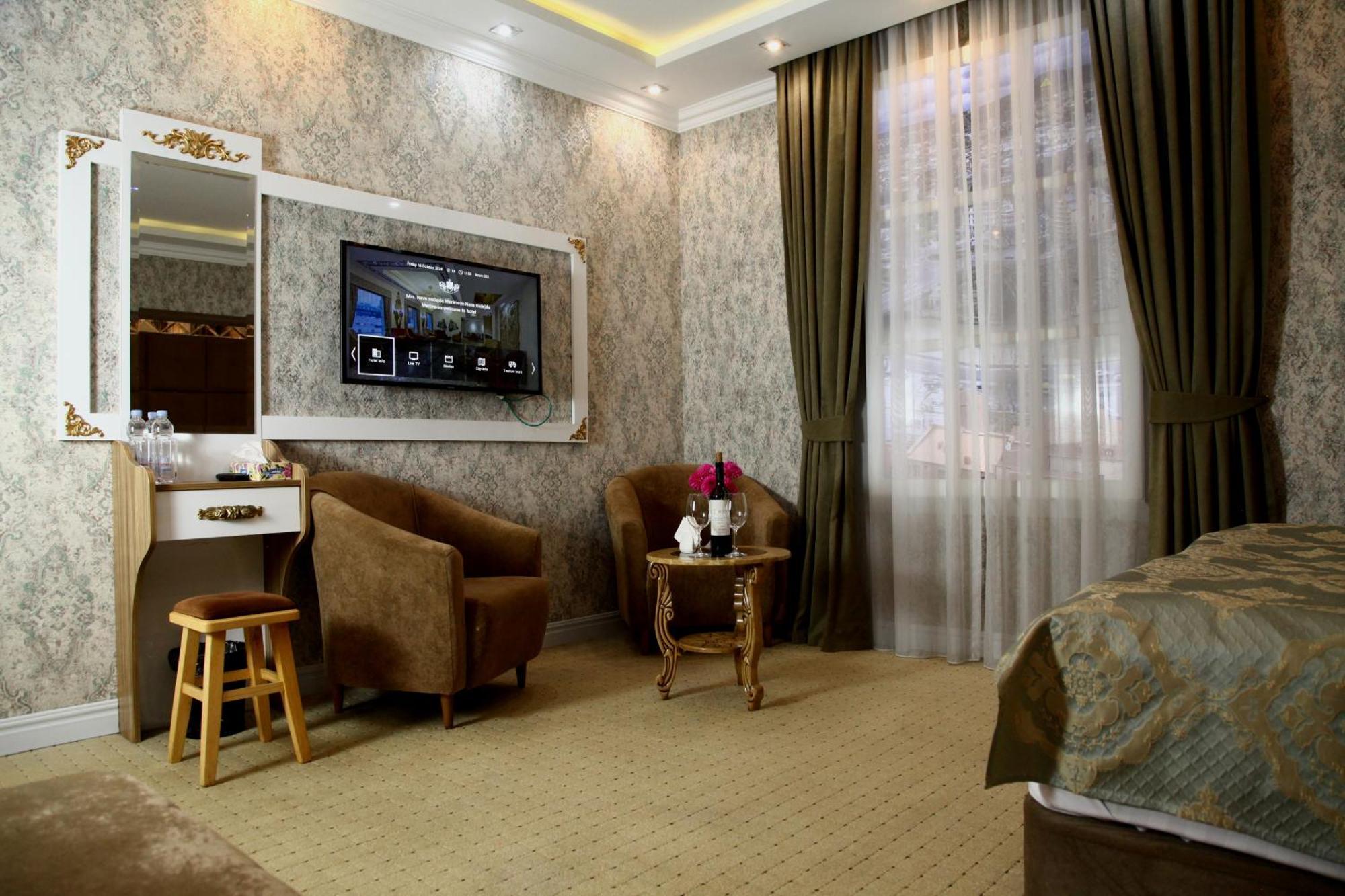 Aqua Hotel Тбилиси Екстериор снимка